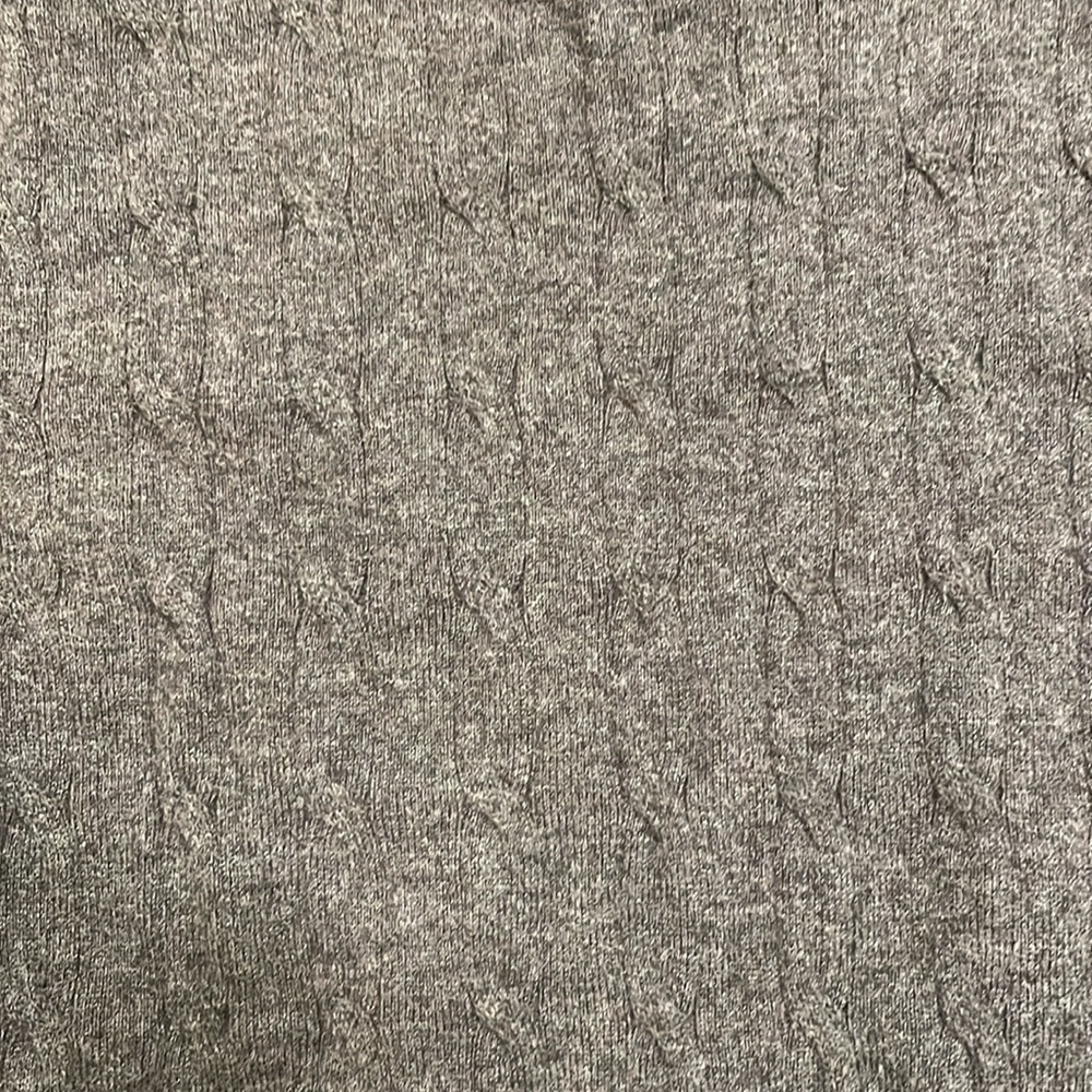 Cable Knit sweater - Picture 7 of 7